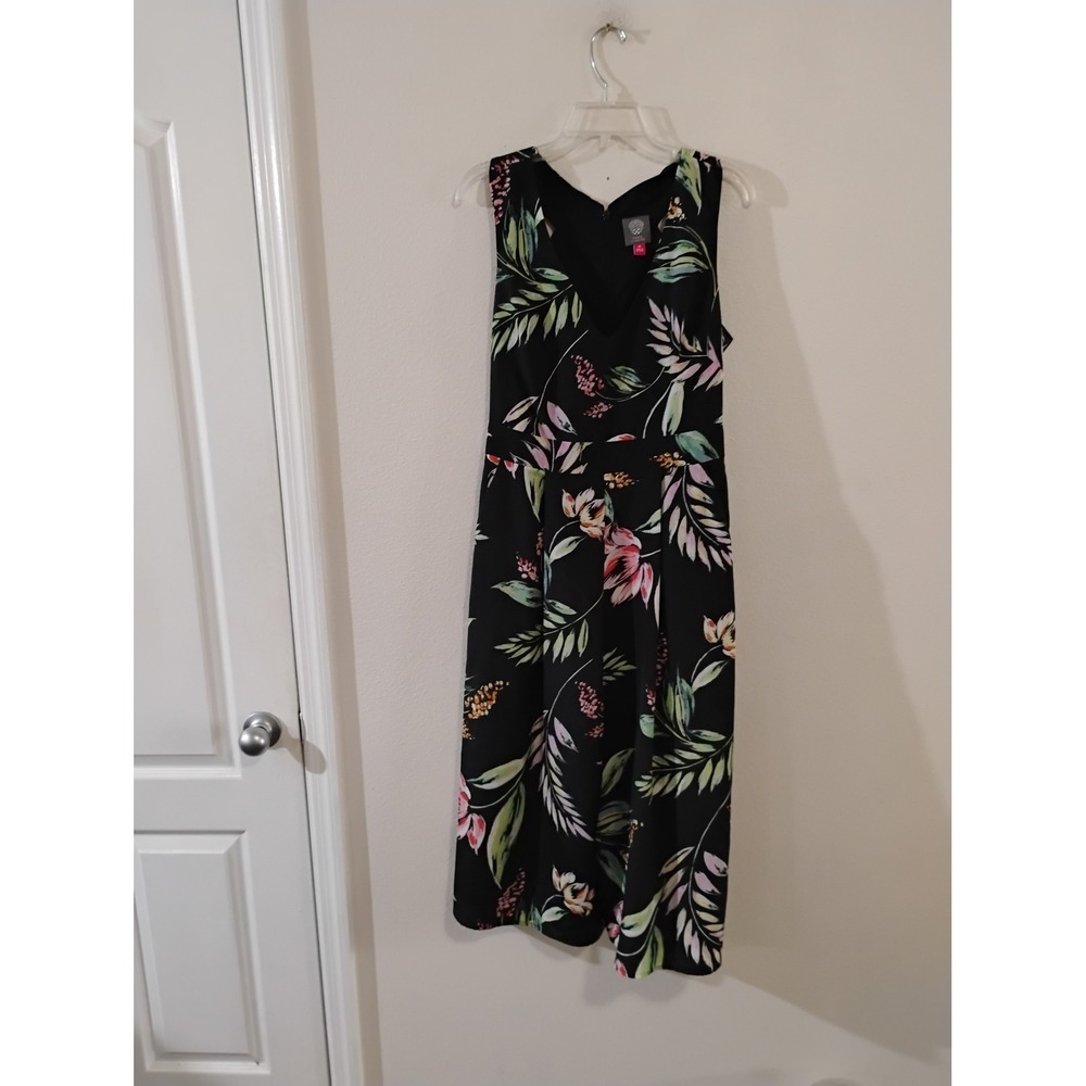 Vince Camuto Black Tropical Floral Wide Leg Jumpsuit V-Neck Size M